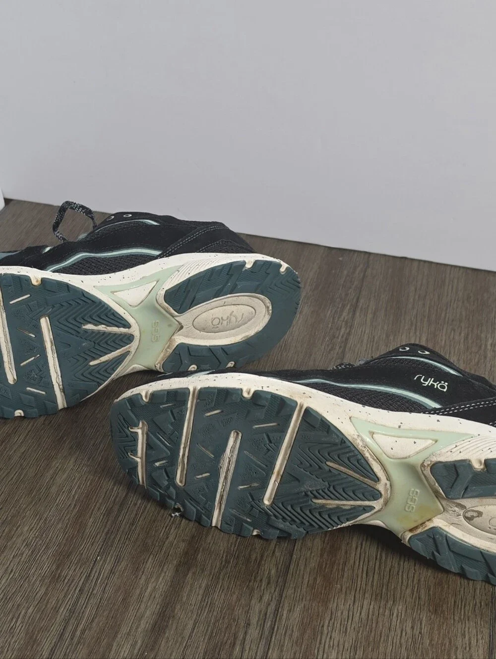 Ryka Black Size 10 Women Sky Walk Trail Sneaker Shoe